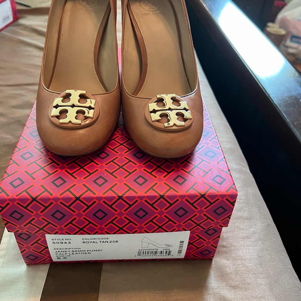 Tory Burch shoes - Picture 3 of 7